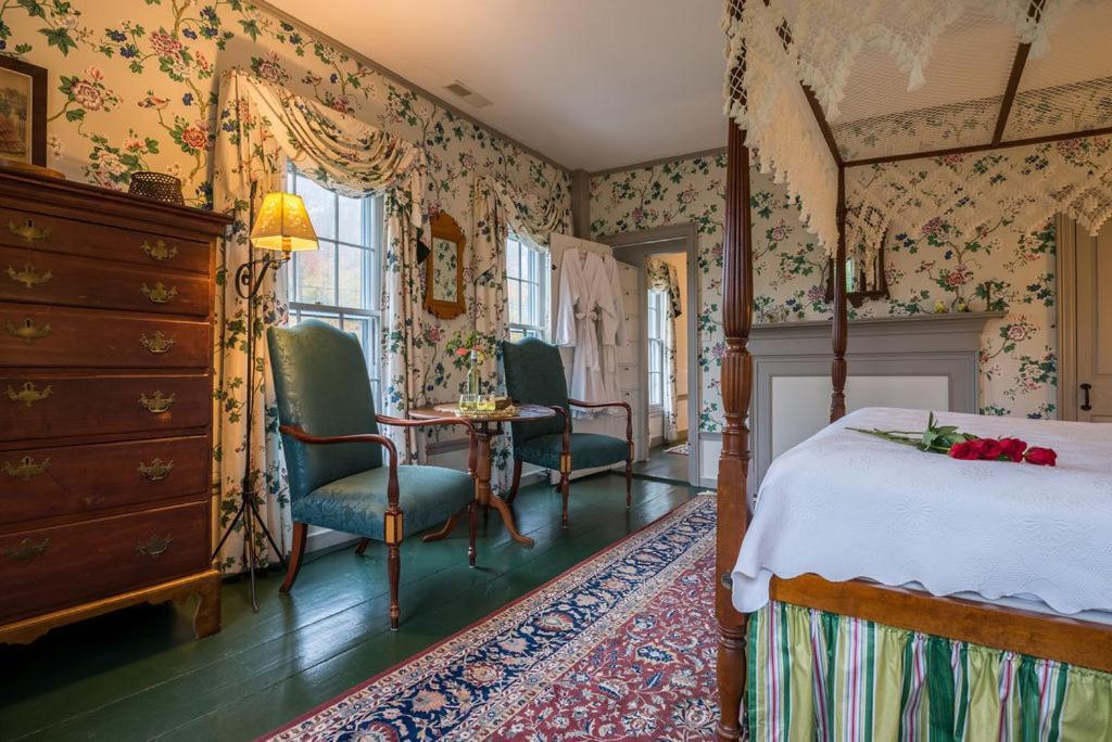 Inn At Valley Farms Walpole Room photo